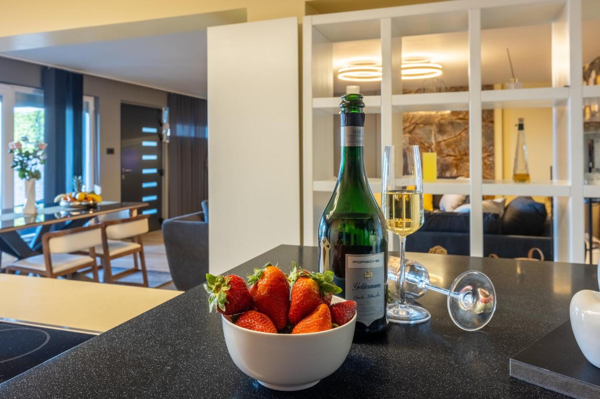 Panoramica Apartment With Whirlpool Crikvenica Kültér fotó